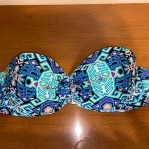 Strapless padded bikini top size meduim